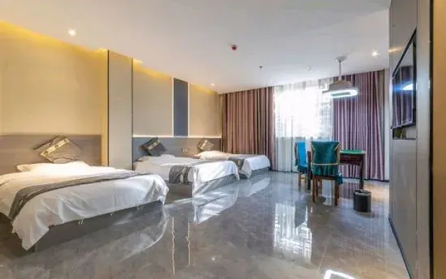 Home Inn Huayi Select Hotel (Shangrao Yanshan Hekou Town Jiuyang Avenue)