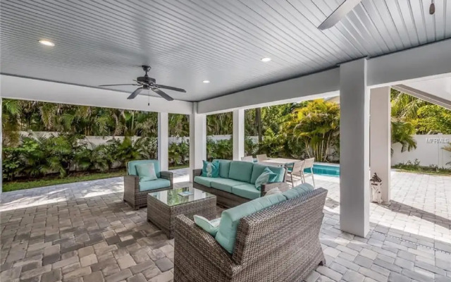 Day Break Bungalow