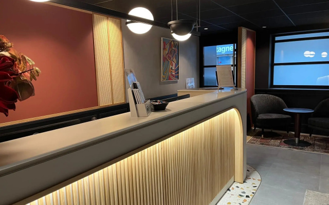 Brit Hotel Les Voyageurs
