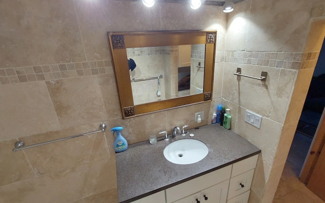 1-bed House Sleeps 2 With Parking