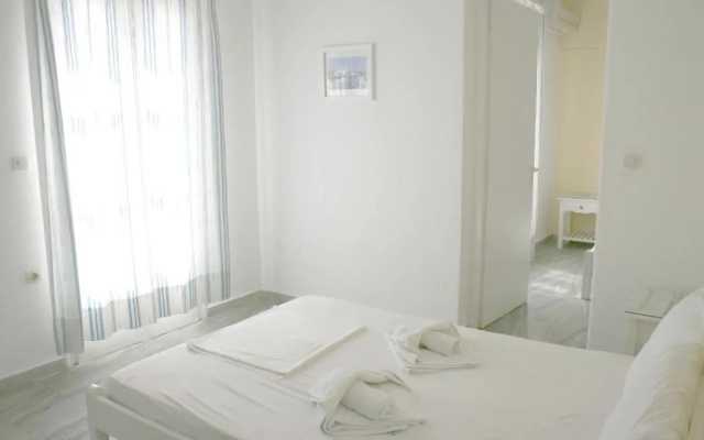 Nicos Studios & Apartments