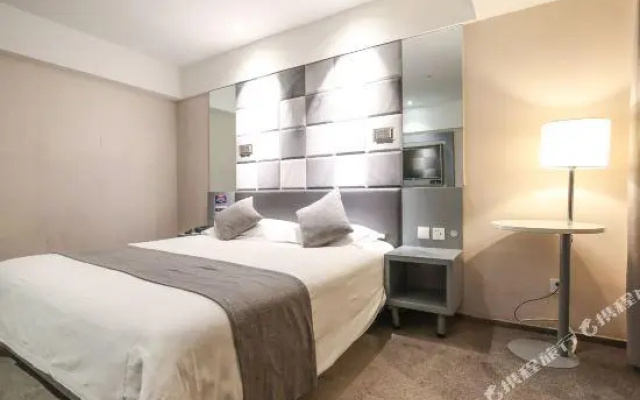 Z Hotel
