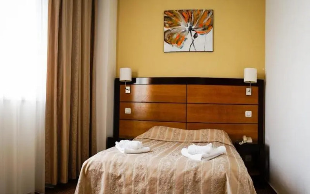 Hotel Criss
