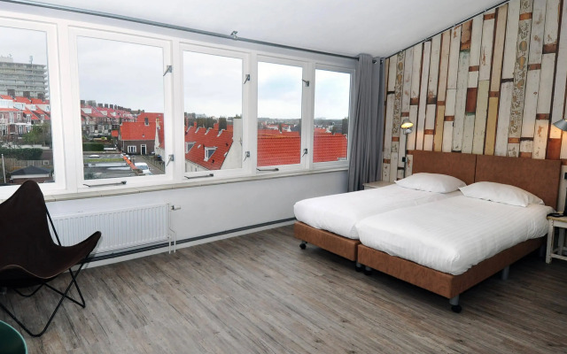 Amsterdam Beach Hotel