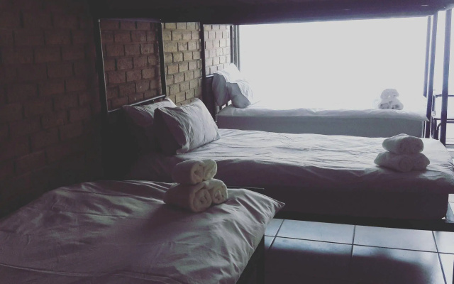 Tsumeb Backpackers & Safari