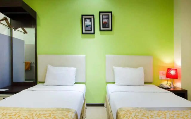8 Days Boutique Hotel @ Mount Austin JB