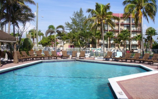 Lauderdale Beachside Hotel