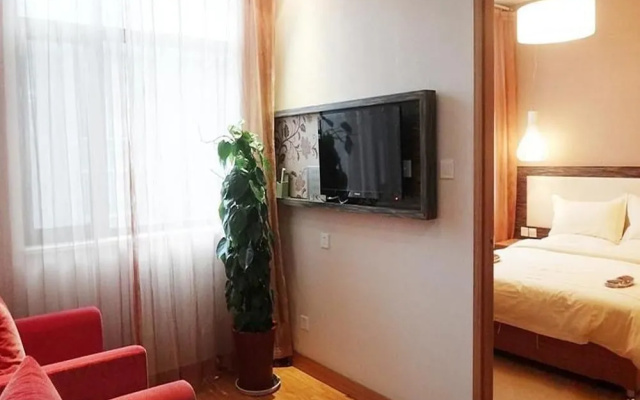Yunlong Hotel