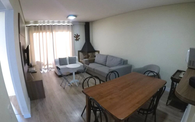 Flat Apart Capivari