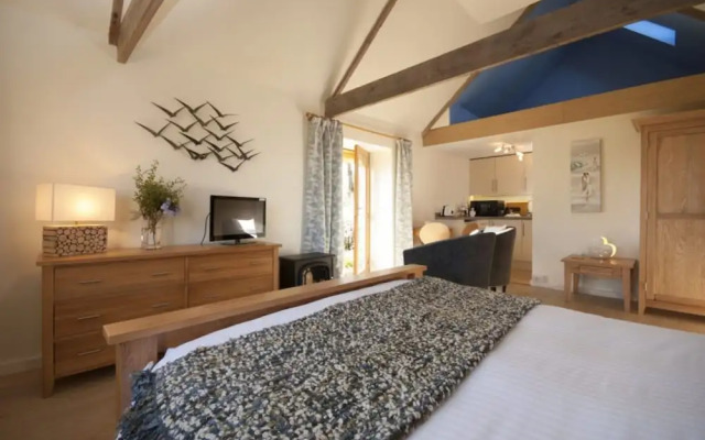 Sandhill Tamar Orchard Barn