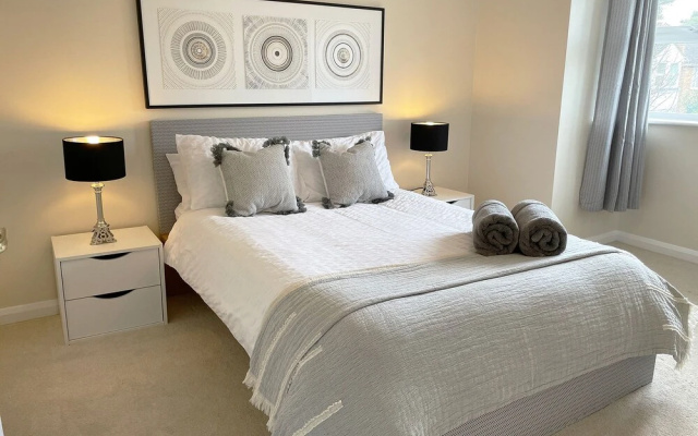 Continental Apartments Farnborough Wallis-square