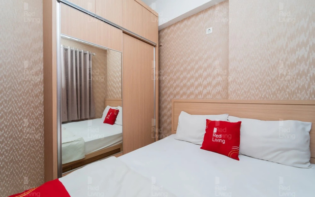 RedLiving Apartemen Tamansari Panoramic - Rasya Room