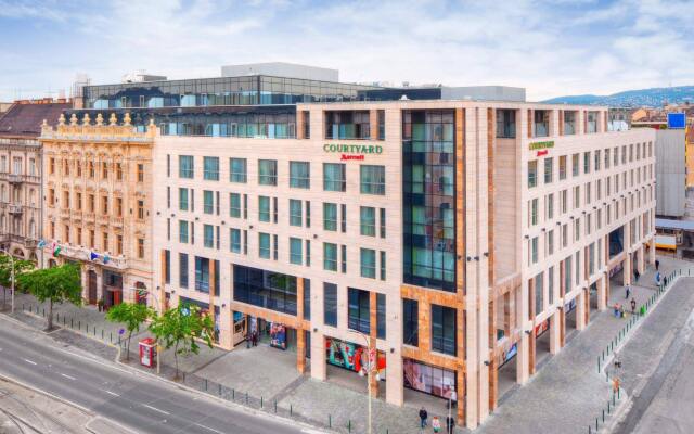 Отель Courtyard by Marriott Budapest City Center Венгрия, Будапешт - отзывы, цены и фото номеров - забронировать отель Courtyard by Marriott Budapest City Center онлайн вид на фасад