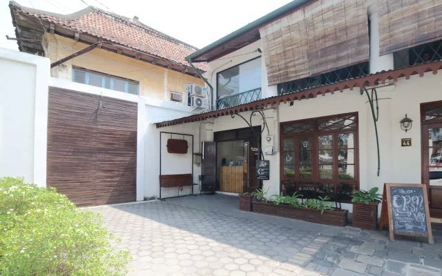 Airy Stasiun Semarang Tawang Letjen Suprapto 44