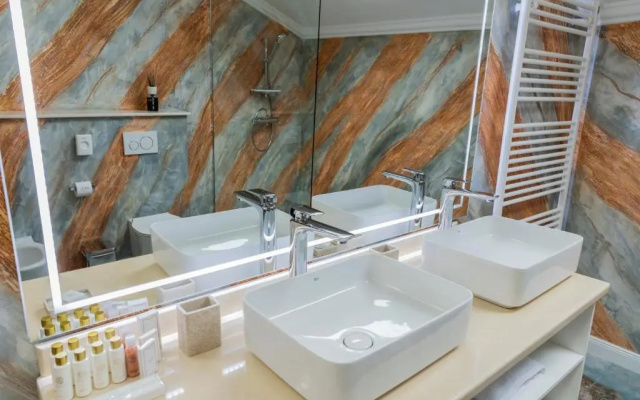 Sir Luxury Boutique Hotel