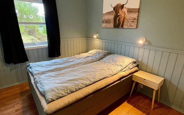 10 Person Holiday Home in Auklandshamn