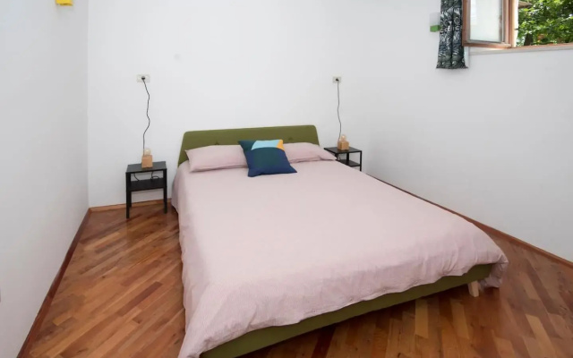 Mila Vila - Charming apartment near the sea