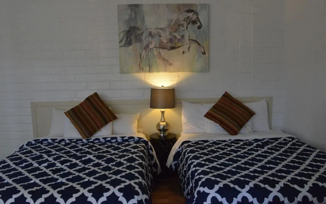 Mojave Trails Inn and Suites