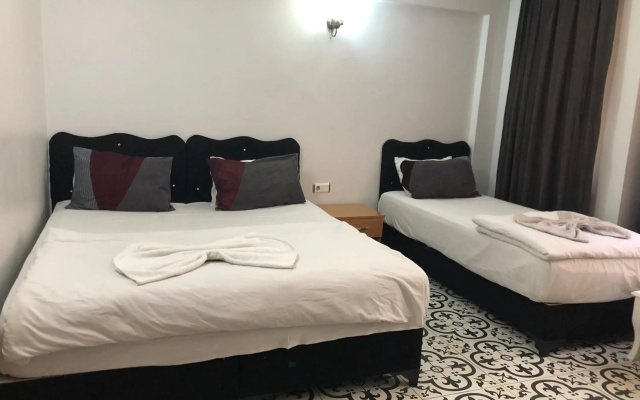 Reydel Hotel