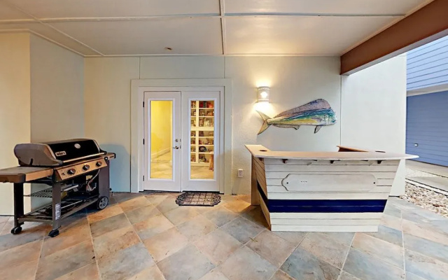 Banyan Beach House - Three Bedroom House