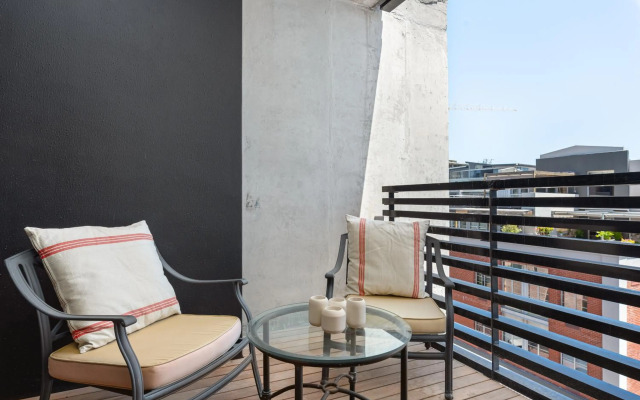 The Signature Luxury Apartments