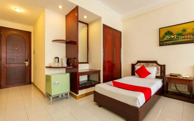 OYO 226 Tao Dan Hotel