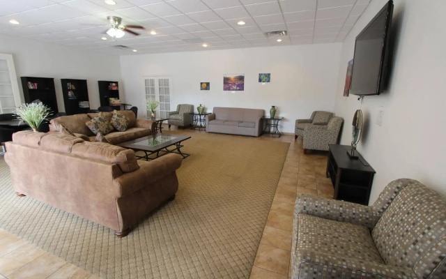 Desert Breezes Resort