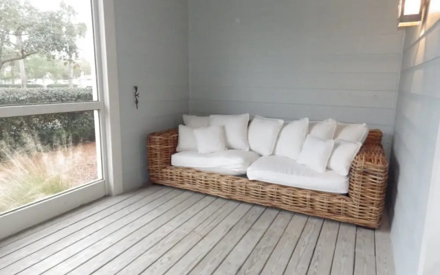 Cosmopolitan Beach Loft by Exclusive 30A
