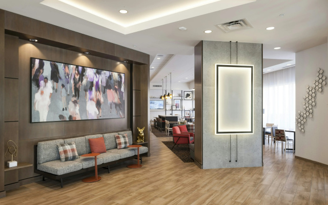 Hampton Inn & Suites Phoenix Downtown