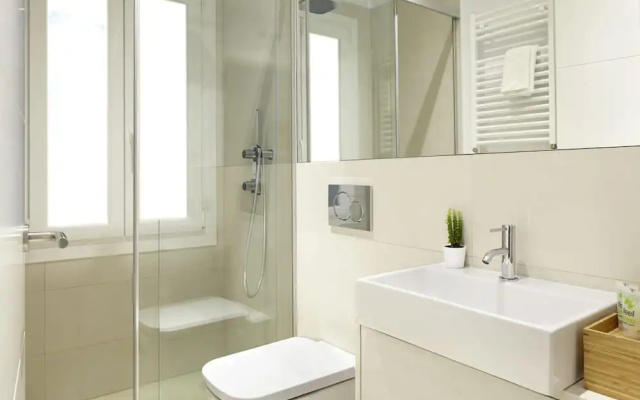 Soraluxe Apartment by FeelFree Rentals