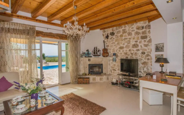 Villa Siorra by MediterraneanVillas