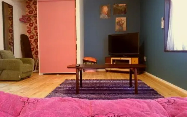 Mrs. Maroulla's HOUSE
