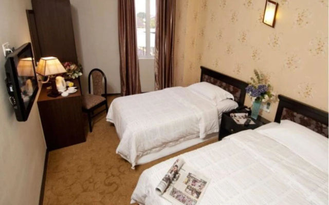 OYO 518 Hotel S bee