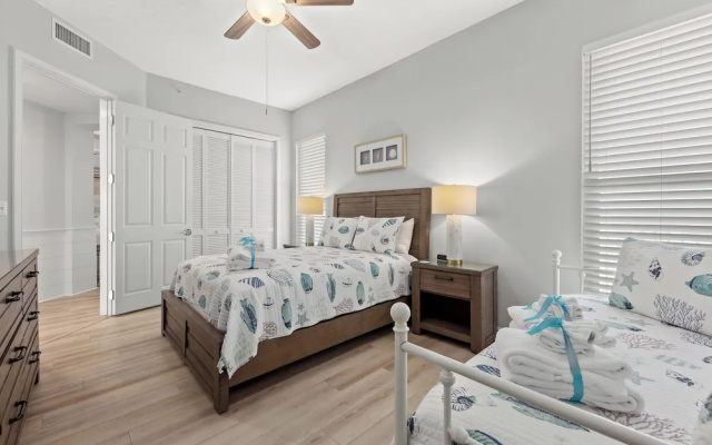 Newly Renovated! Breathtaking Views! Fourth Floor! Pools! Grill! Beach Chairs