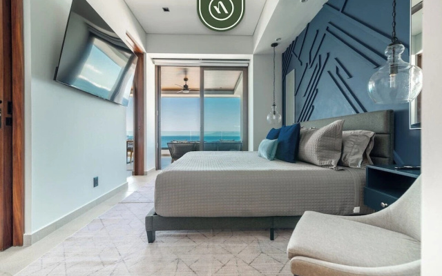 Luxury 2 BR Condo With Beachview - Rooftop Pool