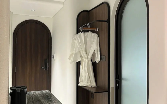 Dong Nhu 6 Hotel