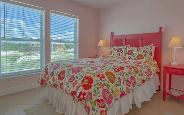 Leeward by Meyer Vacation Rentals