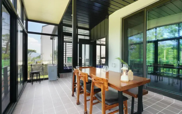 Gyeongju Blibli Poolvilla