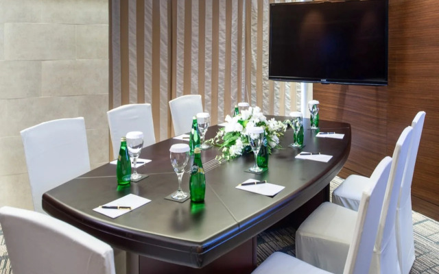 Majestic City Retreat Hotel