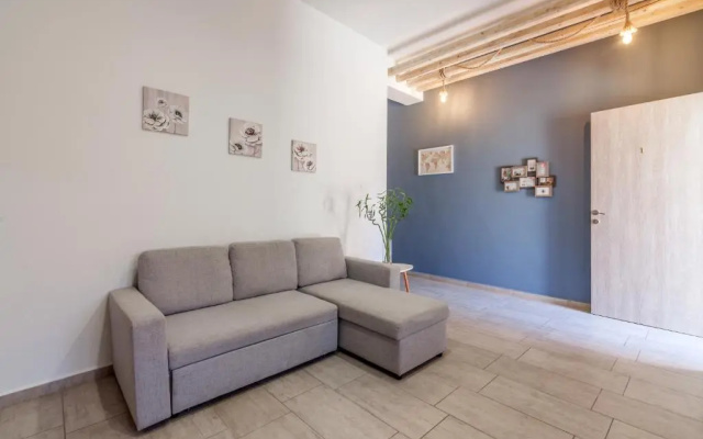 Avra Suites in City center - 50m to Beach