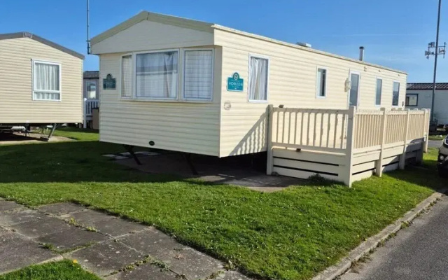 Robin Hood 3-bed Caravan, Sleeps 8, Pet Friendly