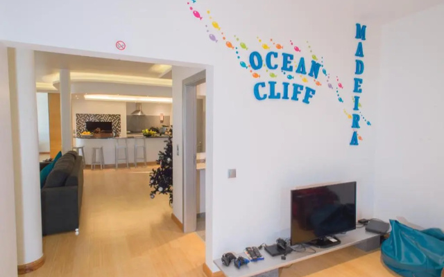 Ocean Cliff