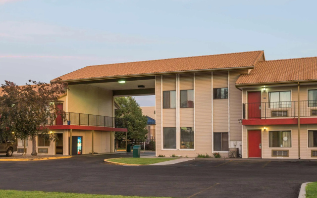 Howard Johnson Boise Airport