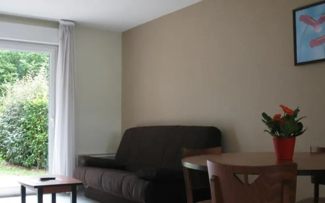 UNIVEA Suites Confort Nantes La Beaujoire