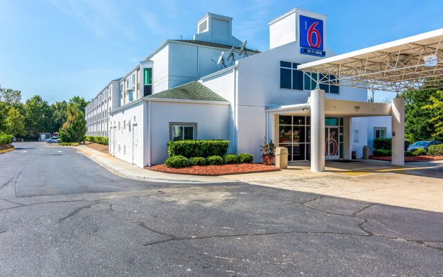 Отель Motel 6 Charlotte Carowinds Южный Бельмонт вид на фасад