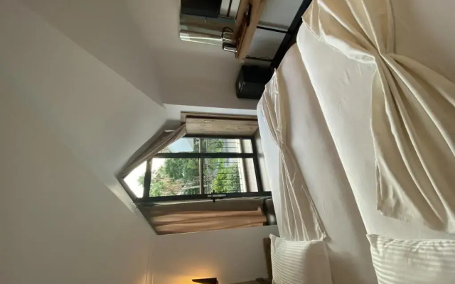 Miyas Luxury Hotel
