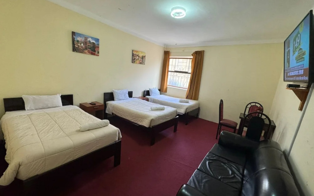 Huayna House Go
