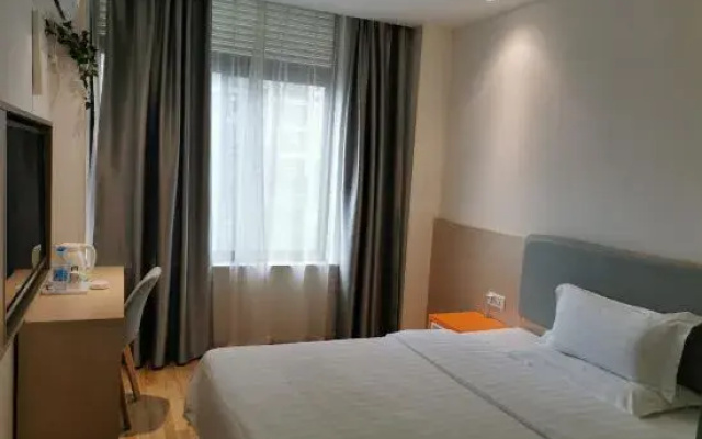 7 Days Hotel