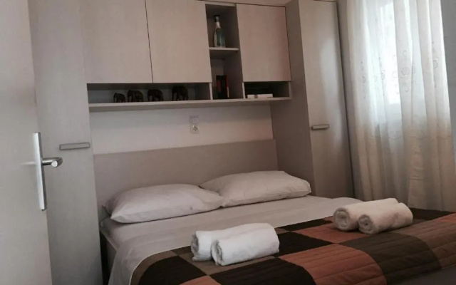 Apartments Leptiric