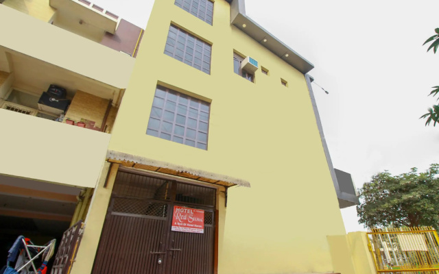 OYO 67783 Hotel Red Stone